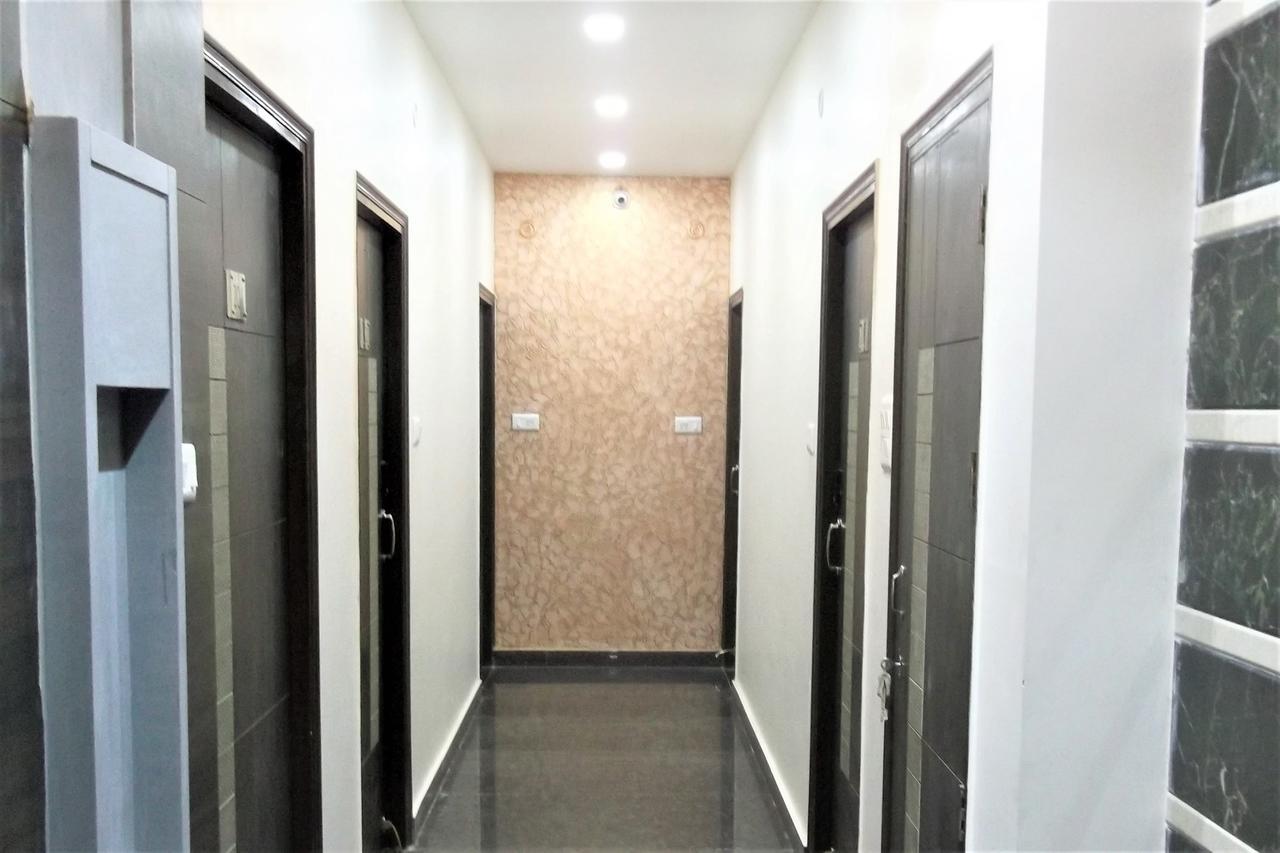 Oyo 10360 Hotel Grand Manoranjan Gorakhpur Dış mekan fotoğraf