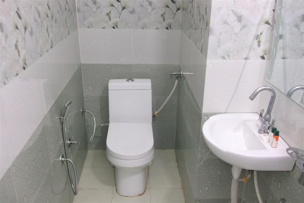 Oyo 10360 Hotel Grand Manoranjan Gorakhpur Dış mekan fotoğraf