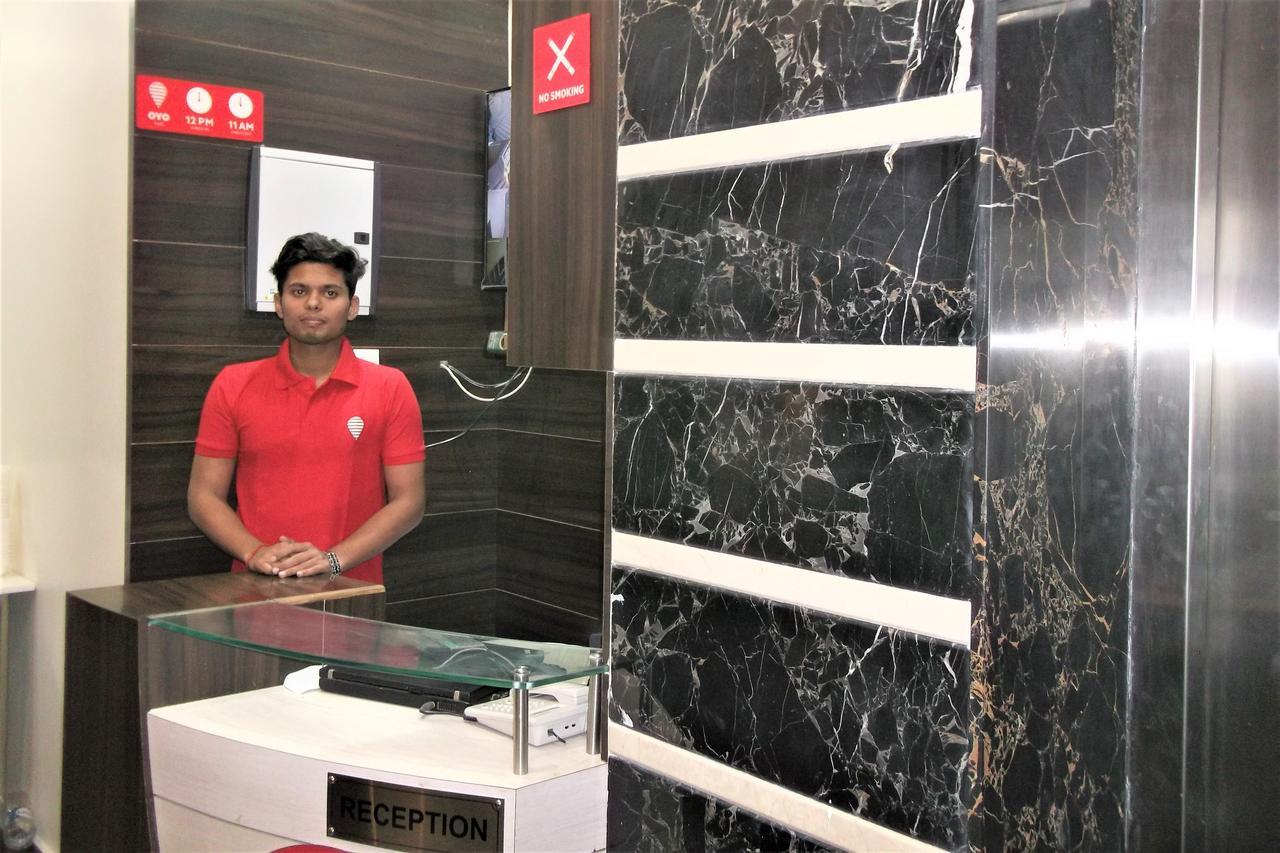Oyo 10360 Hotel Grand Manoranjan Gorakhpur Dış mekan fotoğraf